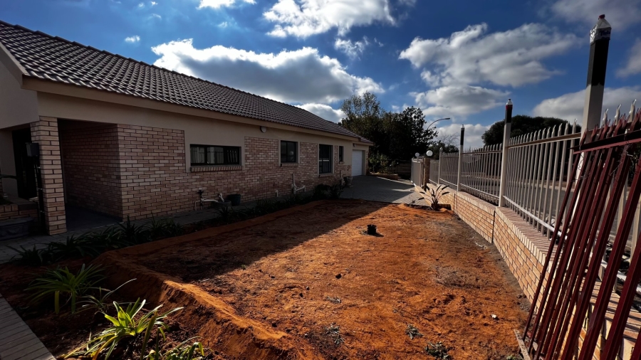 To Let 3 Bedroom Property for Rent in Bayswater Free State
